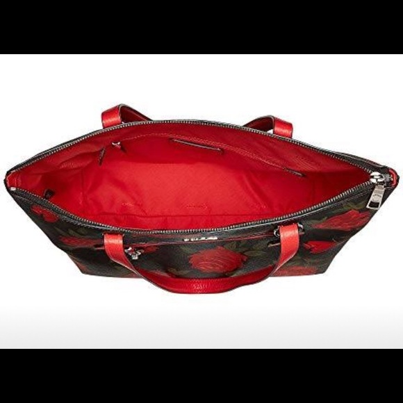 COACH Camo Rose Taylor - Picture 4 of 4